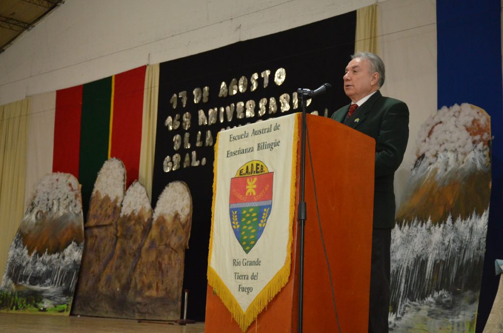 La UTN y la Fundatec homenajearon al Libertador con una placa