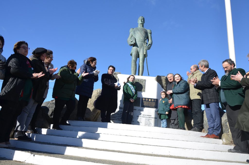 La UTN y la Fundatec homenajearon al Libertador con una placa