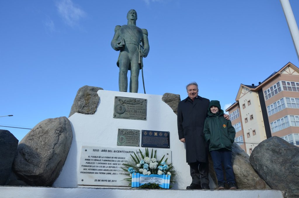 La UTN y la Fundatec homenajearon al Libertador con una placa