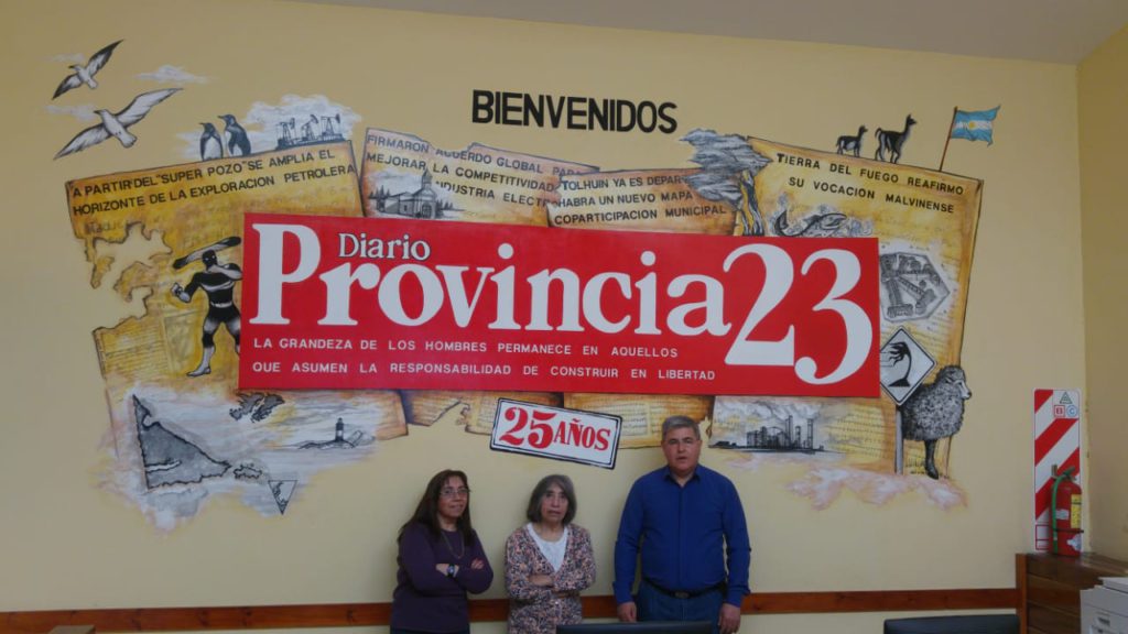 Las hermanas Lodeiro pasaron por la redacción de Provincia 23 junto a su Director, Alberto Centurión.