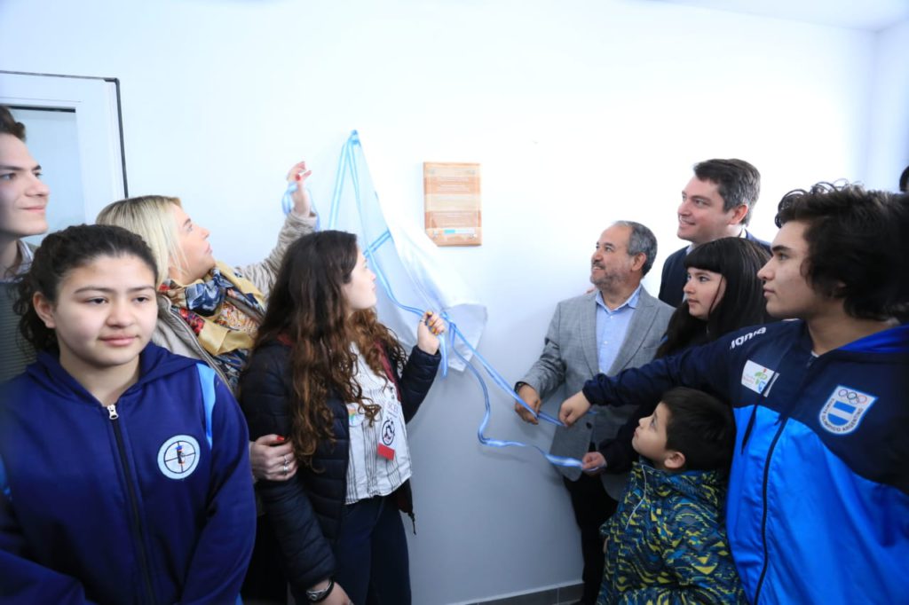 Bertone y Martín Pérez inauguraron el DIAT ‘Espacio Joven’.