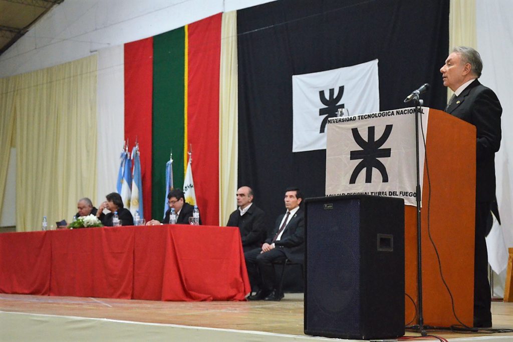 Se realizó el XXIX acto de colación de grado en la Facultad Regional Tierra del Fuego