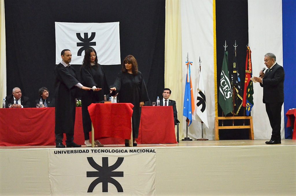 Se realizó el XXIX acto de colación de grado en la Facultad Regional Tierra del Fuego