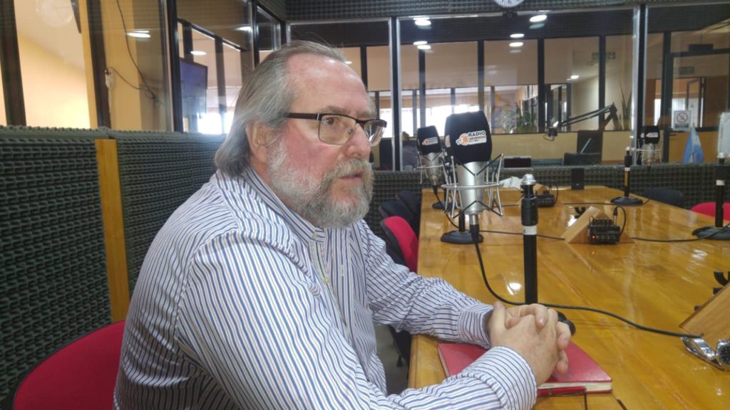 El propietario de PIGSA, Daniel Polonsky, visitó ayer los estudios de Radio Universidad 93.5 para hablar no sólo del complejo presente que le toca atravesar, sino de la historia de la empresa y el futuro, porque está decidido a reconstruirla.