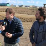 Melella recorrió la obra de la pista de atletismo para la ciudad