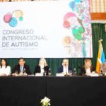 Bertone inauguró el primer Congreso Internacional de Autismo