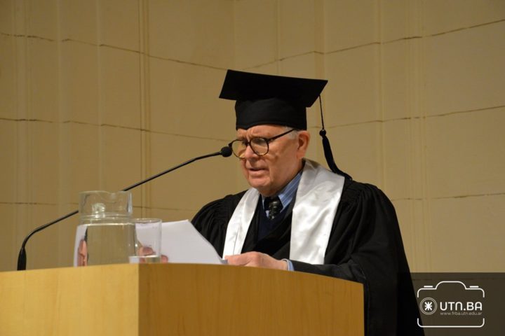 A propuesta del Ingeniero Mario Ferreyra –Decano de la UTN local e integrante del Rectorado nacional- conjuntamente con la Secretaría de Ciencia y Tecnología de la UTN, a cargo del Doctor Horacio Leone, se otorgó el Título de ‘Doctor Honoris Causa’ al Doctor Conrado Franco Varotto, quien fuera máxima autoridad de la Comisión Nacional de Actividades Espaciales –CONAE-, habiéndose desempeñado como Director Ejecutivo desde la fundación de la misma, hasta el año 2018.