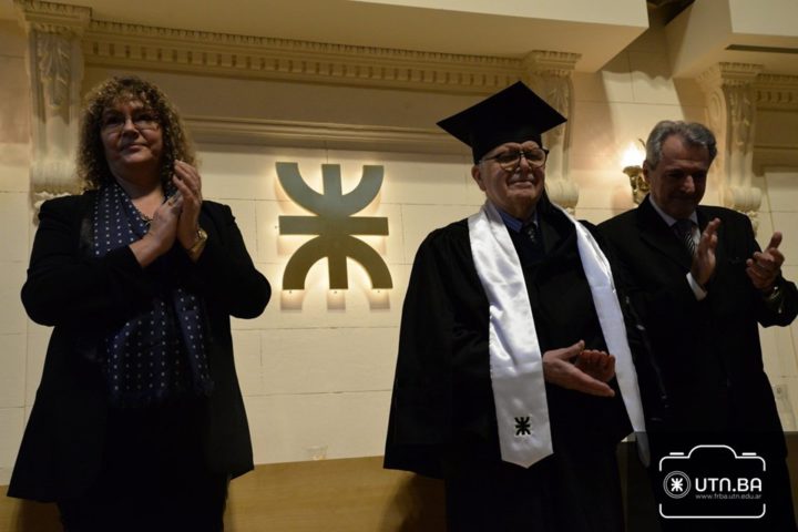 A propuesta del Ingeniero Mario Ferreyra –Decano de la UTN local e integrante del Rectorado nacional- conjuntamente con la Secretaría de Ciencia y Tecnología de la UTN, a cargo del Doctor Horacio Leone, se otorgó el Título de ‘Doctor Honoris Causa’ al Doctor Conrado Franco Varotto, quien fuera máxima autoridad de la Comisión Nacional de Actividades Espaciales –CONAE-, habiéndose desempeñado como Director Ejecutivo desde la fundación de la misma, hasta el año 2018.