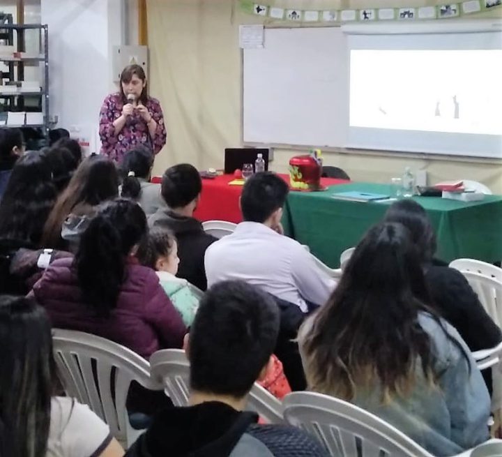 Denominada ‘Learning and Sharing Week’ (Semana para aprender y compartir), la Facultad Regional Tierra del Fuego se encuentra brindando una capacitación de Inglés para alumnos del profesorado y de todas las instituciones de la Fundatec. El curso comenzó el 23 y culmina el 27.