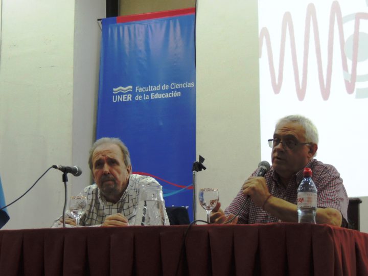 Mario Giorgi, vicepresidente de la Asociación de Radios Universitarias Argentinas (ARUNA) y de la Red Internacional Universitaria (RIU) junto al Dr. Fernández.