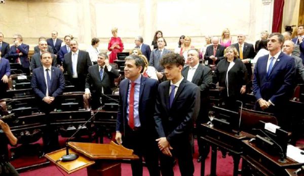 Matías Rodríguez dijo que “hoy tenemos la responsabilidad de representar al pueblo fueguino en el Senado de la Nación”.