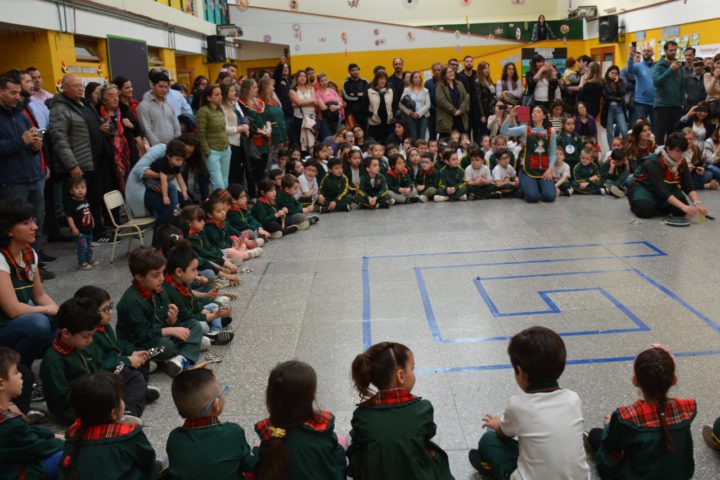 "Lo que más extrañan los chicos es compartir con sus propios compañeros".