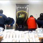 El operativo antidrogas permitió el decomiso de 27 kilos de marihuana, dinero en efectivo armas y la detención de cinco personas