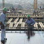 La construcción cerró su paritaria con alza de 35,8%