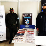 Cuatro procedimientos permitieron el decomiso de 447 atados de cigarrillos ocultos en transportes de carga