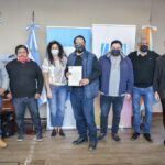 El municipio de Ushuaia entregó 25 nuevos decretos de titularidad de licencias de remises