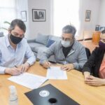 El Municipio y el SUTEF acuerdan acceso al crédito para docentes para Casa Propia