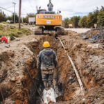 Continúa la construcción del colector cloacal en la Urbanización General San Martín