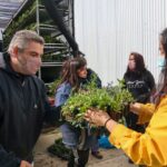 ENTREGARON 10 MIL PLANTINES MÁS Y RECOLECTÓ MÁS DE 400 LITROS DE LECHE