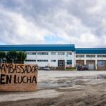 Trabajadores de Ambassador Fueguina, dispuestos a producir como cooperativa