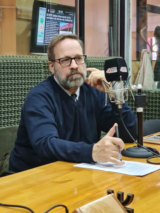 Prof. Guillermo Pazos, Coordinador Bilingüe y Jefe de Centro del CIERG.