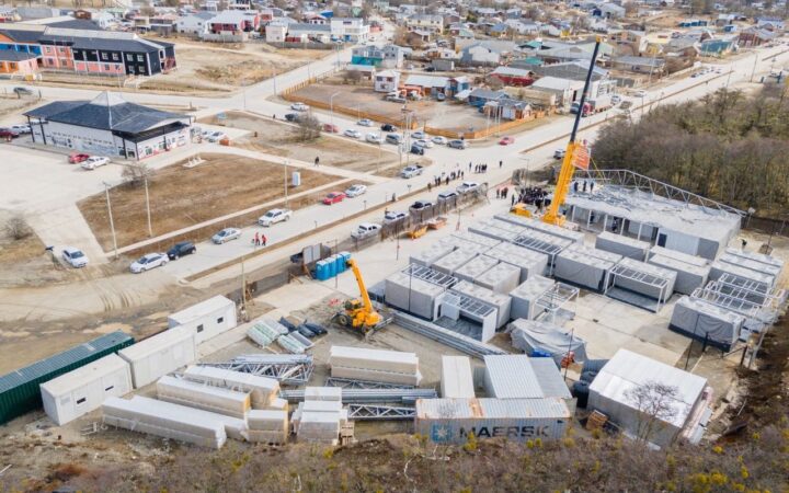 En noviembre de este año se retomará con una inversión de 467 millones de pesos la construcción del nuevo natatorio municipal de Río Grande que beneficiará a 20.000 habitantes.