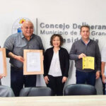 Von der Thusen y Campos entregaron Declaración por folleto en Braille