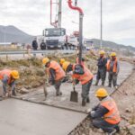 Hormigonaron un nuevo tramo de la bicisenda «Pensar Malvinas»