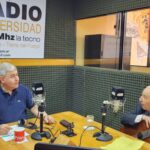 Domingo Montes visitó los estudios de Radio Universidad y Provincia 23