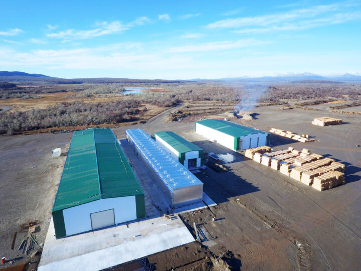 El ingeniero Santiago Favoretti dio detalles del trabajo en la planta de Lenga Patagonia.