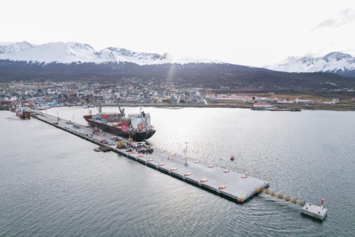 Con una extensión de más de 104 metros, presentaron la ampliación del puerto de Ushuaia