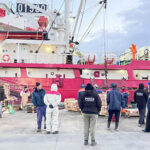 Abrieron las recámaras del buque Tai An en Ushuaia y encontraron un desastre ecológico