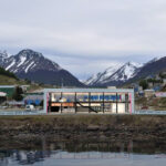 Advierten sobre los riesgos ambientales de la estación de servicio en la zona costera de Ushuaia