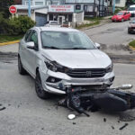 Saltó de la moto y evitó ser herido de consideración