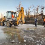 El Municipio de Tolhuin realiza trabajos coordinados con la DPOSS para mejorar servicios públicos