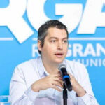 “El Presupuesto 2026 confirma que Milei elimina aranceles a celulares importados”