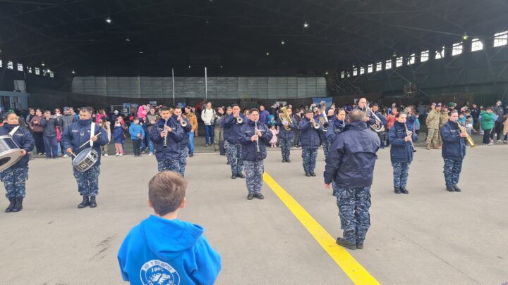 AVIONES19