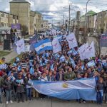 Fuerza Patria cerró su campaña con una caminata masiva en Río Grande y un mensaje de CFK a los fueguinos
