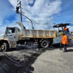 El Municipio de Ushuaia avanzó en la repavimentación de la calle 12 de Octubre y en el mantenimiento de espacios verdes