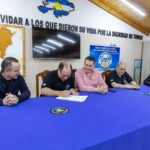 El intendente Martín Pérez firmó el decreto para la titulación de tierras del Centro de Veteranos