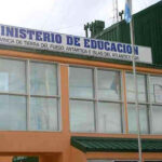“Los pases de alumnos sin vacantes provenientes de otras provincias o de escuelas privadas son 200, de los cuales 151 ya están resueltos”