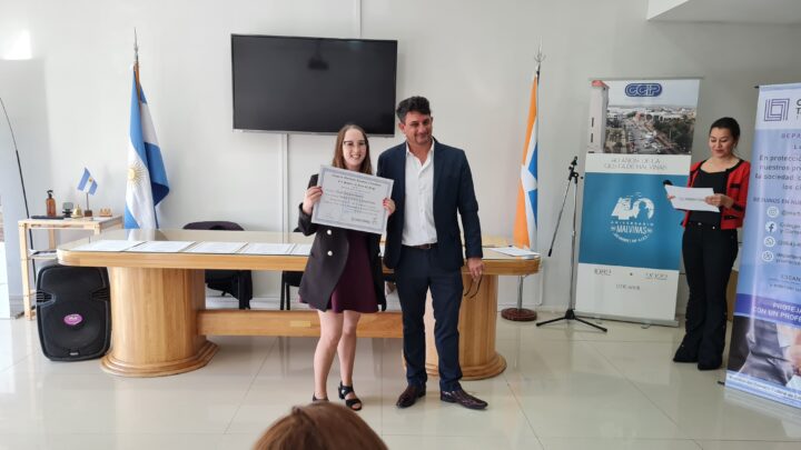 02-GISEL_DAIANA_SANTO