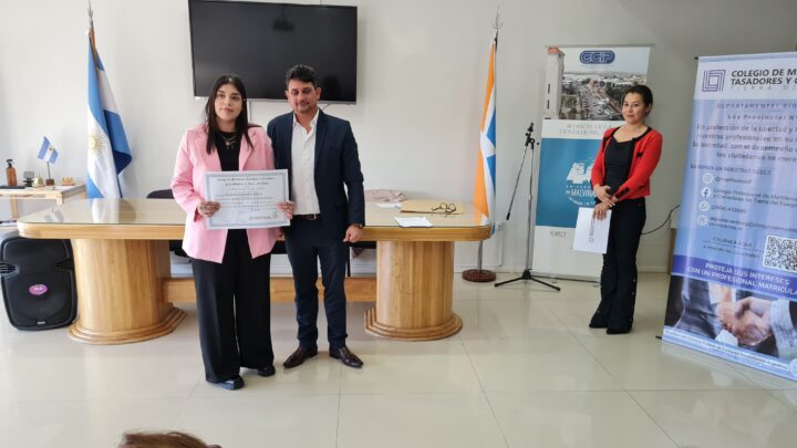 09-ESTEFANIA_SASHA_PEREZ