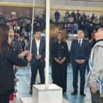Tolhuin fue sede del acto central por el 25 de Mayo y reunió a autoridades y vecinos en una jornada patriótica