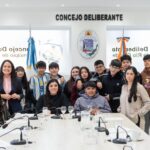 Alejandra Arce recibió a estudiantes del Colegio Alicia Moreau de Justo: “El Concejo es una herramienta para transformar la realidad”