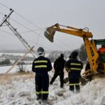 El Municipio de Tolhuin colaboró con la DPE para restablecer el servicio eléctrico tras el temporal