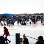 Cientos de familias disfrutaron de la pista de patinaje del Cono de Sombra y el Municipio invita a una nueva jornada de “Invierno Activo”