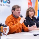El gobernador Gustavo Melella anunció medidas de alivio y desendeudamiento para familias fueguinas a través del BTF