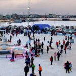 Cientos de familias disfrutaron del invierno en la pista de patinaje del Cono de Sombra