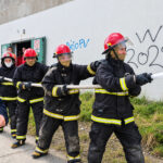 Bomberos Voluntarios capacitan a brigadistas de Río Chico y fortalecen el trabajo preventivo en las fábricas